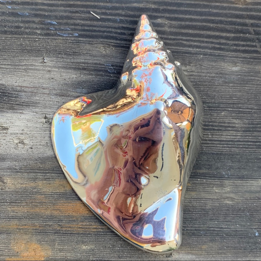 Silver Conch Shell Brooch - Picture 2 of 4